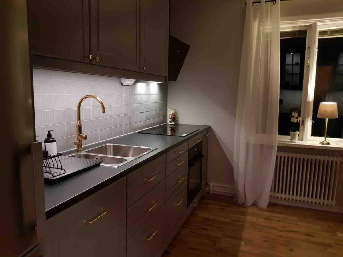 Lovely, Spacious Apartment With Free Parking Sandviken Ngoại thất bức ảnh